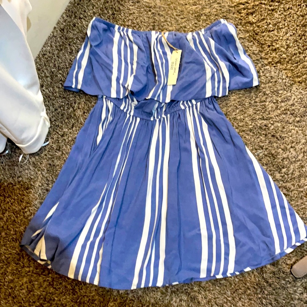 Size L Ocean Drive blue strapless dress.
